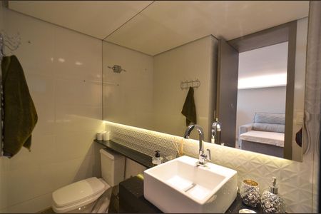 Apartamento à venda com 160m², 3 quartos e 3 vagas Apartamento à venda com 160m², 3 quartos e 3 vagasBanheiro Social