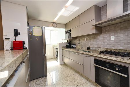 Apartamento à venda com 160m², 3 quartos e 3 vagas Apartamento à venda com 160m², 3 quartos e 3 vagasCozinha