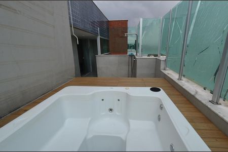 Apartamento à venda com 160m², 3 quartos e 3 vagas Apartamento à venda com 160m², 3 quartos e 3 vagasCobertura