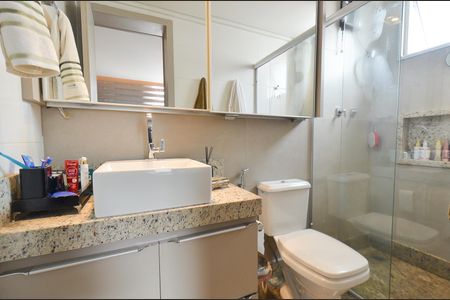 Apartamento à venda com 160m², 3 quartos e 3 vagas Apartamento à venda com 160m², 3 quartos e 3 vagasBanheiro do Quarto 3