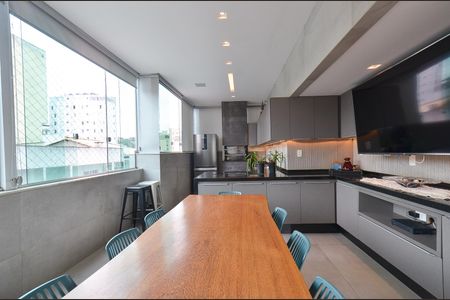 Apartamento à venda com 160m², 3 quartos e 3 vagas Apartamento à venda com 160m², 3 quartos e 3 vagasCobertura