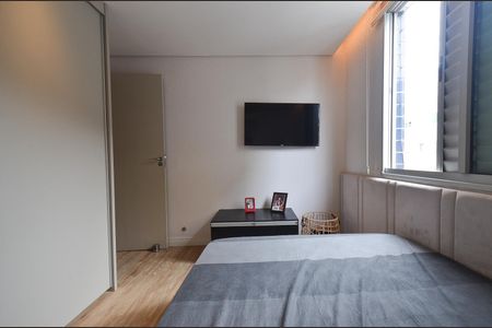 Apartamento à venda com 160m², 3 quartos e 3 vagas Apartamento à venda com 160m², 3 quartos e 3 vagasQuarto 2