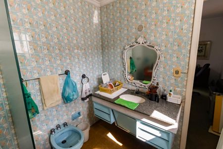 Casa para alugar com 800m², 5 quartos e 8 vagasBanheiro da Suíte 4