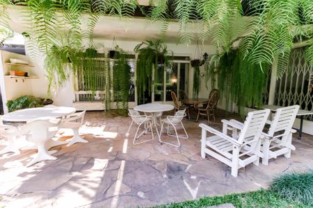 Casa para alugar com 800m², 5 quartos e 8 vagasÁrea lazer