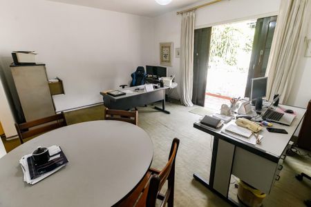 Casa para alugar com 800m², 5 quartos e 8 vagasSuíte 4