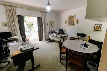 Casa para alugar com 800m², 5 quartos e 8 vagasSuíte 4