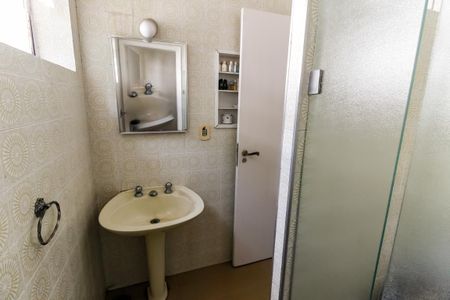 Casa para alugar com 800m², 5 quartos e 8 vagasBanheiro da Suíte 2