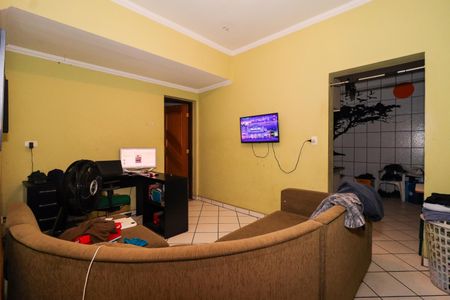 Casa à venda com 200m², 3 quartos e 3 vagasSala