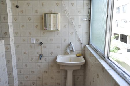 Apartamento à venda com 70m², 2 quartos e 1 vagaÁrea de Serviço