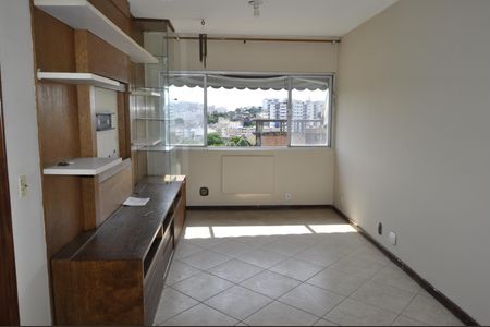 Apartamento à venda com 70m², 2 quartos e 1 vagaSala