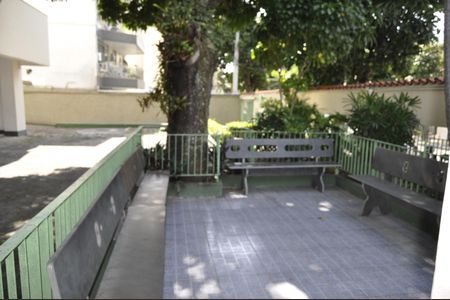 Apartamento à venda com 70m², 2 quartos e 1 vagaÁrea comum
