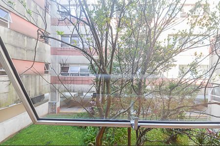 Apartamento à venda com 128m², 3 quartos e 2 vagas Apartamento à venda com 128m², 3 quartos e 2 vagasVista do Quarto Suíte