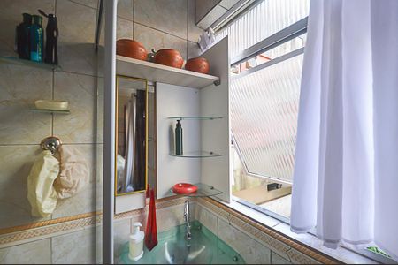 Apartamento à venda com 128m², 3 quartos e 2 vagas Apartamento à venda com 128m², 3 quartos e 2 vagasBanheiro da Suíte