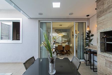 Casa de condomínio para alugar com 134m², 3 quartos e 2 vagas Casa de condomínio para alugar com 134m², 3 quartos e 2 vagasÁrea gourmet