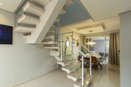 Casa de condomínio para alugar com 134m², 3 quartos e 2 vagas Casa de condomínio para alugar com 134m², 3 quartos e 2 vagasSala