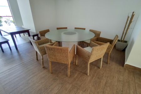 Apartamento para alugar com 69m², 2 quartos e 1 vagaÁrea comum - Salão de festas