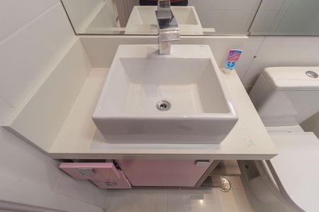 Apartamento para alugar com 180m², 3 quartos e 2 vagasDetalhe Banheiro - Suíte 2