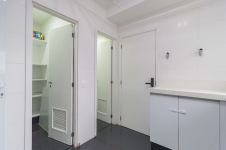 Apartamento para alugar com 180m², 3 quartos e 2 vagasÁrea de Serviço