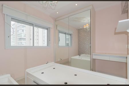 Apartamento para alugar com 180m², 3 quartos e 2 vagasSuíte 2