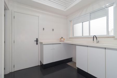 Apartamento para alugar com 180m², 3 quartos e 2 vagasÁrea de Serviço