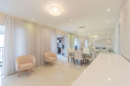 Apartamento para alugar com 180m², 3 quartos e 2 vagasSala de Jantar