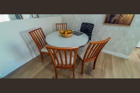 Apartamento à venda com 48m², 2 quartos e 1 vagaSala