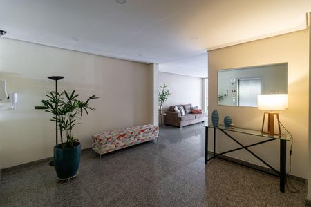 Apartamento para alugar com 67m², 3 quartos e 1 vaga Apartamento para alugar com 67m², 3 quartos e 1 vagaHall social