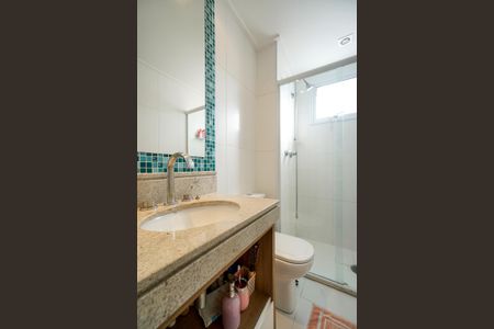 Apartamento à venda com 167m², 3 quartos e 3 vagasBanheiro da suíte 02