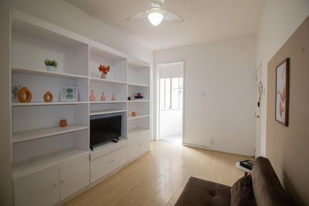 Apartamento para alugar com 39m², 1 quarto e sem vaga Apartamento para alugar com 39m², 1 quarto e sem vagaSala