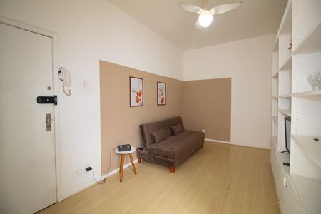 Apartamento para alugar com 39m², 1 quarto e sem vaga Apartamento para alugar com 39m², 1 quarto e sem vagaSala