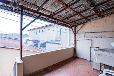 Casa à venda com 125m², 2 quartos e 2 vagas Casa à venda com 125m², 2 quartos e 2 vagasTerraço