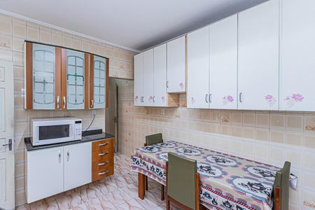 Casa à venda com 125m², 2 quartos e 2 vagas Casa à venda com 125m², 2 quartos e 2 vagasCozinha