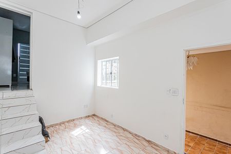 Casa à venda com 125m², 2 quartos e 2 vagas Casa à venda com 125m², 2 quartos e 2 vagasSala