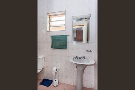 Casa à venda com 125m², 2 quartos e 2 vagas Casa à venda com 125m², 2 quartos e 2 vagasBanheiro suite