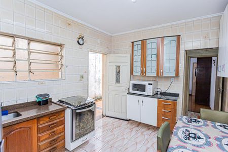 Casa à venda com 125m², 2 quartos e 2 vagas Casa à venda com 125m², 2 quartos e 2 vagasCozinha