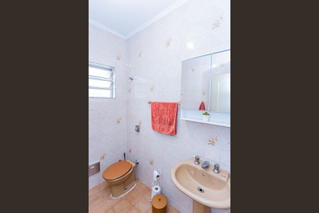 Casa à venda com 125m², 2 quartos e 2 vagas Casa à venda com 125m², 2 quartos e 2 vagasBanheiro