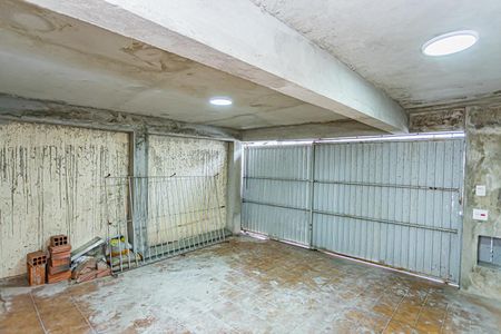 Casa à venda com 125m², 2 quartos e 2 vagas Casa à venda com 125m², 2 quartos e 2 vagasGaragem