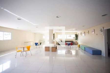 Apartamento à venda com 69m², 2 quartos e 1 vaga Apartamento à venda com 69m², 2 quartos e 1 vagaÁrea comum - Salão de festas