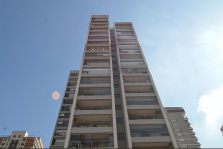 Apartamento à venda com 47m², 1 quarto e 1 vagaFachada