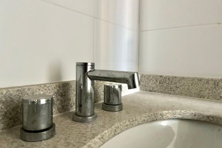 Apartamento à venda com 115m², 2 quartos e 2 vagas Apartamento à venda com 115m², 2 quartos e 2 vagasBanheiro Corredor