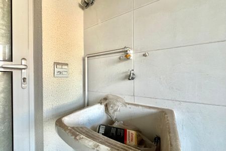 Apartamento à venda com 115m², 2 quartos e 2 vagas Apartamento à venda com 115m², 2 quartos e 2 vagasÁrea de Serviço