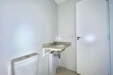 Apartamento à venda com 115m², 2 quartos e 2 vagas Apartamento à venda com 115m², 2 quartos e 2 vagasBanheiro Corredor