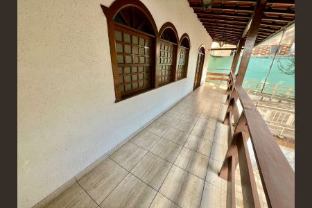 Casa à venda com 288m², 8 quartos e 4 vagasVaranda da Sala