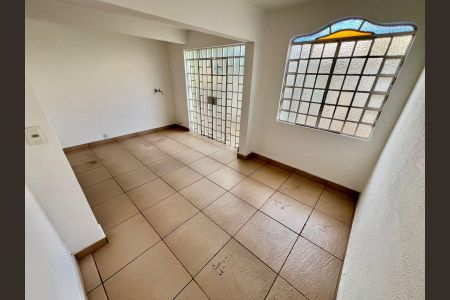 Casa à venda com 288m², 8 quartos e 4 vagasSala inferior