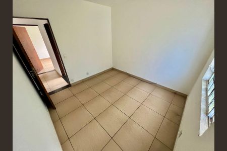 Casa à venda com 288m², 8 quartos e 4 vagasQuarto 1