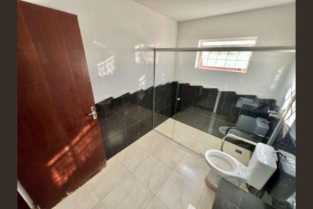 Casa à venda com 288m², 8 quartos e 4 vagasBanheiro superior