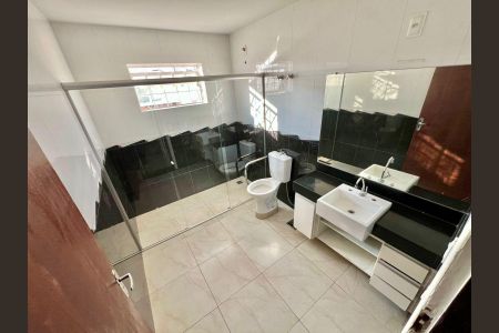 Casa à venda com 288m², 8 quartos e 4 vagasBanheiro superior