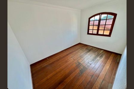 Casa à venda com 288m², 8 quartos e 4 vagasQuarto 4