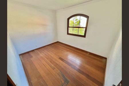 Casa à venda com 288m², 8 quartos e 4 vagasQuarto 3