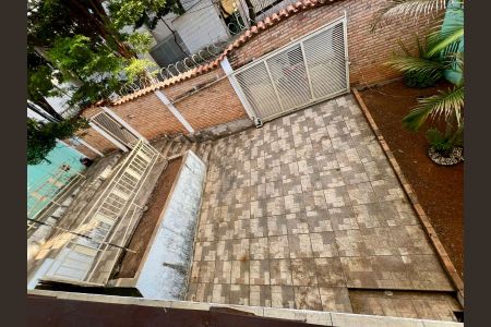 Casa à venda com 288m², 8 quartos e 4 vagasÁrea Externa - Frente